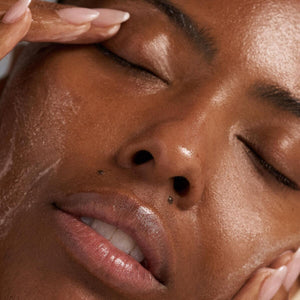 V4HE99C195C3D744544EE7A5079D0AC7305R7495280P8