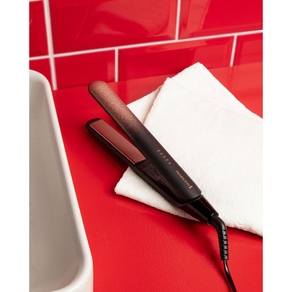 V2HDDA315D532D2D962E4C8D1C565CE0021R7470645P2