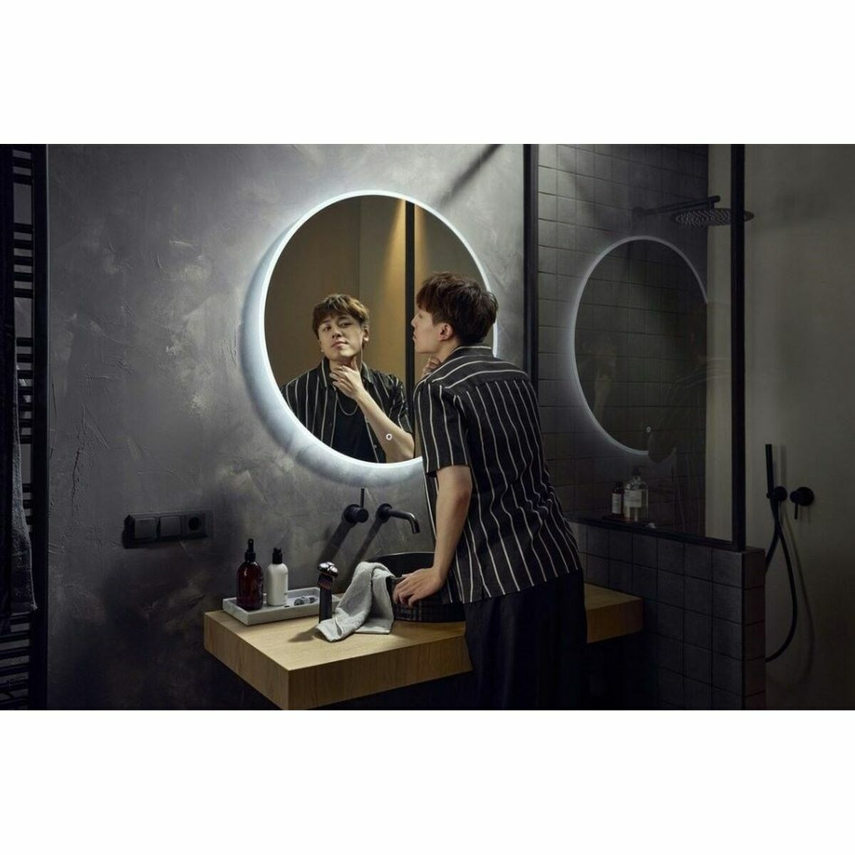 V3HBD097ECDE83B52478DD5230A1E04DD4AR7039995P9